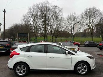 Ford Focus 1.6 Zetec Navigator Powershift Euro 5 5dr