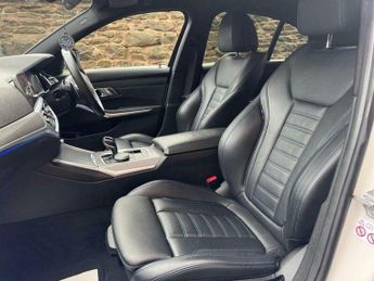 BMW 3 SERIES 2.0 320i M Sport Auto Euro 6 (s/s) 4dr