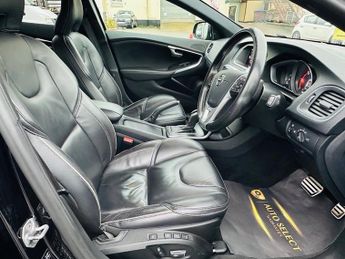 Volvo V40 D2 R-DESIGN EDITION