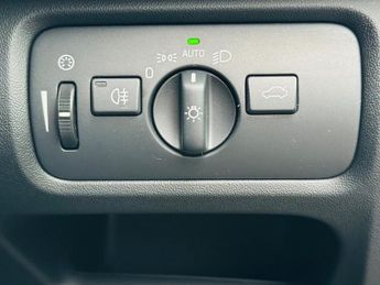 Volvo V40 D2 R-DESIGN EDITION