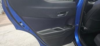 Toyota C-HR 1.8 VVT-h Dynamic SUV 5dr Petrol Hybrid CVT Euro 6 (s/s) (122 ps