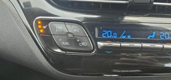 Toyota C-HR 1.8 VVT-h Dynamic SUV 5dr Petrol Hybrid CVT Euro 6 (s/s) (122 ps