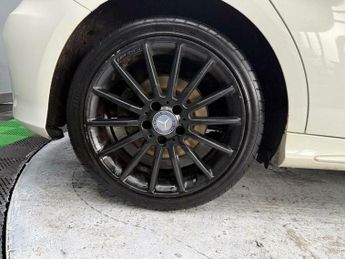 Mercedes-Benz A Class 2.1 A220 CDI AMG Sport 7G-DCT Euro 6 (s/s) 5dr