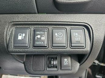 Nissan Leaf 30kWh Acenta Auto 5dr