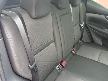 Nissan Qashqai 1.2 DIG-T N-Connecta XTRON 2WD Euro 6 5dr 113BHP