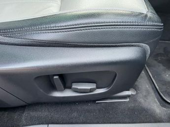 Land Rover Range Rover Evoque 2.0 D180 R-Dynamic S SUV 5dr Diesel Auto 4WD Euro 6 (s/s) (180 p