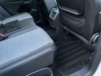 Volkswagen Tiguan 2.0 TDI BlueMotion Tech R-Line DSG 4Motion Euro 6 (s/s) 5dr