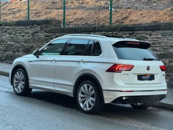 Volkswagen Tiguan 2.0 TDI BlueMotion Tech R-Line DSG 4Motion Euro 6 (s/s) 5dr