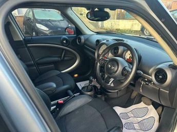 MINI Countryman 1.6 Cooper Auto Euro 5 5dr