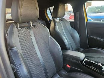 Peugeot 208 PURETECH GT S/S