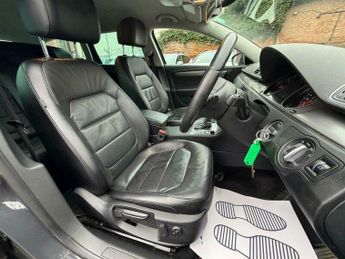 Volkswagen Passat 2.0 TDI BlueMotion Tech Executive Style DSG Euro 5 (s/s) 5dr