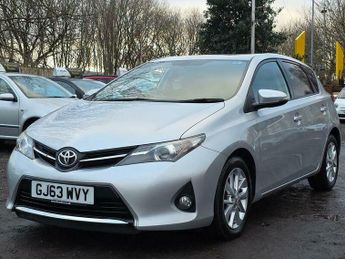 Toyota Auris 1.4 D-4D Sport Euro 5 (s/s) 5dr