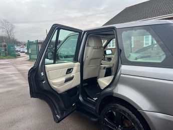 Land Rover Range Rover Sport TDV8 HSE E4