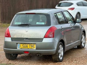 Suzuki Swift 1.5 GLX 5dr