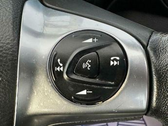 Ford Kuga 2.0 TDCi Zetec SUV 5dr Diesel Powershift AWD Euro 6 (s/s) (150 p