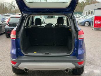 Ford Kuga 2.0 TDCi Zetec SUV 5dr Diesel Powershift AWD Euro 6 (s/s) (150 p