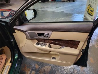 Jaguar XF V6 PREMIUM LUXURY