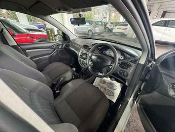 Ford Focus 1.6i 16v Zetec 5dr