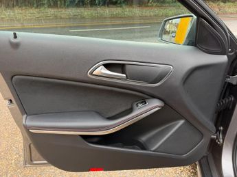 Mercedes GLA GLA 200 D 4MATIC AMG LINE