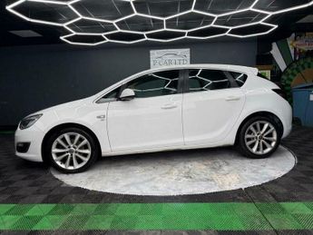 Vauxhall Astra 2.0 CDTi Elite Auto Euro 5 5dr