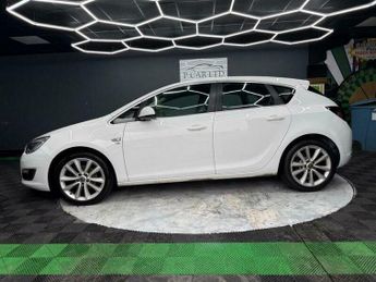 Vauxhall Astra 2.0 CDTi Elite Auto Euro 5 5dr