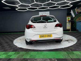 Vauxhall Astra 2.0 CDTi Elite Auto Euro 5 5dr