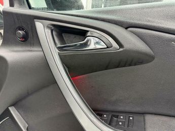 Vauxhall Astra 2.0 CDTi Elite Auto Euro 5 5dr