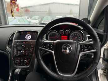 Vauxhall Astra 2.0 CDTi Elite Auto Euro 5 5dr
