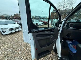 Ford Tourneo Custom 2.0 320 EcoBlue Titanium Auto L2 Euro 6 (s/s) 5dr