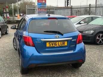 Toyota Yaris 1.5 VVT-h Icon E-CVT Euro 6 5dr