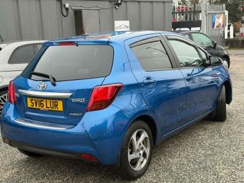 Toyota Yaris 1.5 VVT-h Icon E-CVT Euro 6 5dr