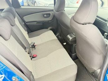 Toyota Yaris 1.5 VVT-h Icon E-CVT Euro 6 5dr
