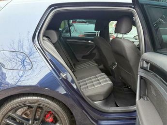 Volkswagen Golf 2.0 TDI BlueMotion Tech GTD DSG Euro 6 (s/s) 5dr