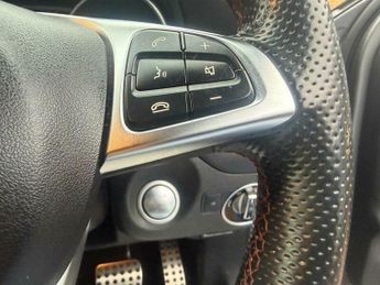 Mercedes-Benz C Class 2.0 GLA250 AMG Line 7G-DCT 4MATIC Euro 6 (s/s) 5dr