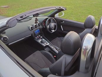 Audi TT TFSI S LINE