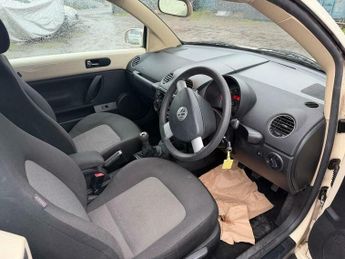 Volkswagen Beetle 1.4 16V Luna Cabriolet Euro 4 2dr