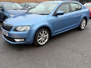Skoda Octavia 1.6 TDI Elegance DSG Euro 5 5dr 103BHP