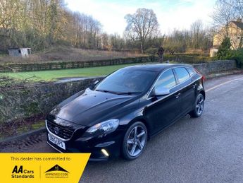 Volvo V40 2.0 T2 R-Design Nav Hatchback 5dr Petrol Manual Euro 6 (s/s) (12