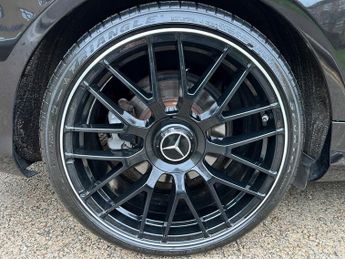 Mercedes E Class E 220 D AMG LINE EDITION PREMIUM