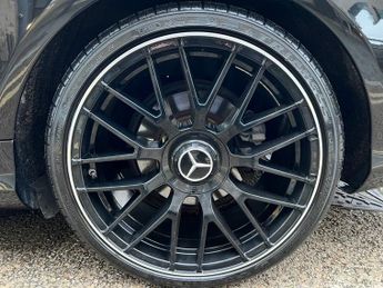 Mercedes E Class E 220 D AMG LINE EDITION PREMIUM