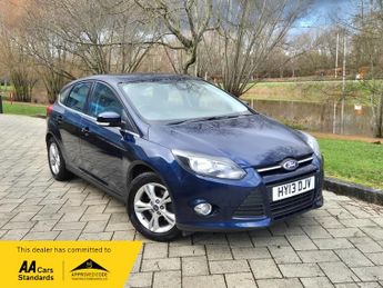 Ford Focus 1.6 Zetec Hatchback 5dr Petrol Manual Euro 5 (105 ps)