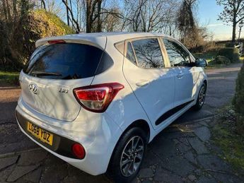 Hyundai I10 PREMIUM AUTOMATIC