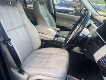 Land Rover Range Rover 4.4 SD V8 Vogue Auto 4WD Euro 6 (s/s) 5dr