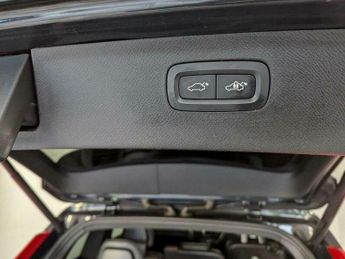 Volvo XC90 2.0 D5 PowerPulse R-Design Auto 4WD Euro 6 (s/s) 5dr
