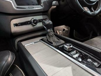 Volvo XC90 2.0 D5 PowerPulse R-Design Auto 4WD Euro 6 (s/s) 5dr