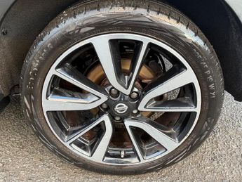 Nissan Qashqai 1.2 DIG-T Tekna XTRON 2WD Euro 5 5dr 113BHP
