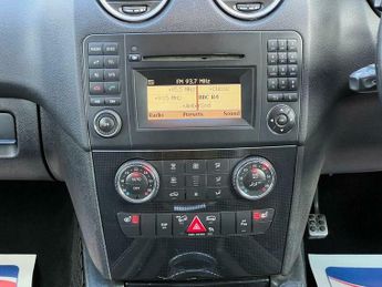 Mercedes-Benz SL Class 3.0 ML320 CDI V6 Sport Tiptronic 4WD Euro 4 5dr