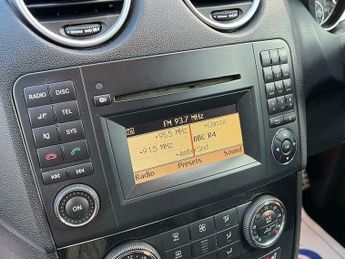 Mercedes-Benz SL Class 3.0 ML320 CDI V6 Sport Tiptronic 4WD Euro 4 5dr