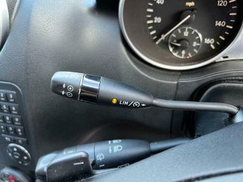 Mercedes-Benz SL Class 3.0 ML320 CDI V6 Sport Tiptronic 4WD Euro 4 5dr