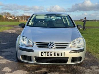 Volkswagen Golf 1.6 FSI S 5dr